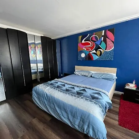 Stadtblick نيوروبين